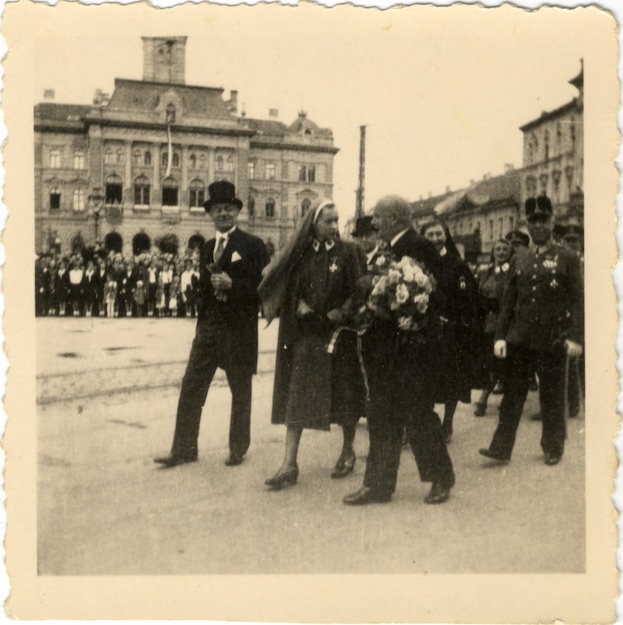 The widow of István Horthy visits Novi Sad as chief nurse, Liberty Square, 1941–1945