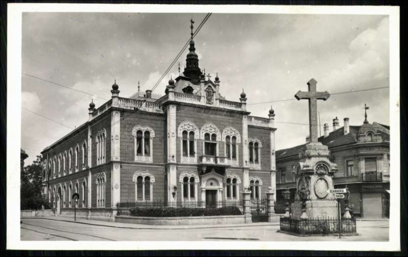 Путни крст код Владичанског двора, Нови Сад, Богојављенски крст, 1896–1918