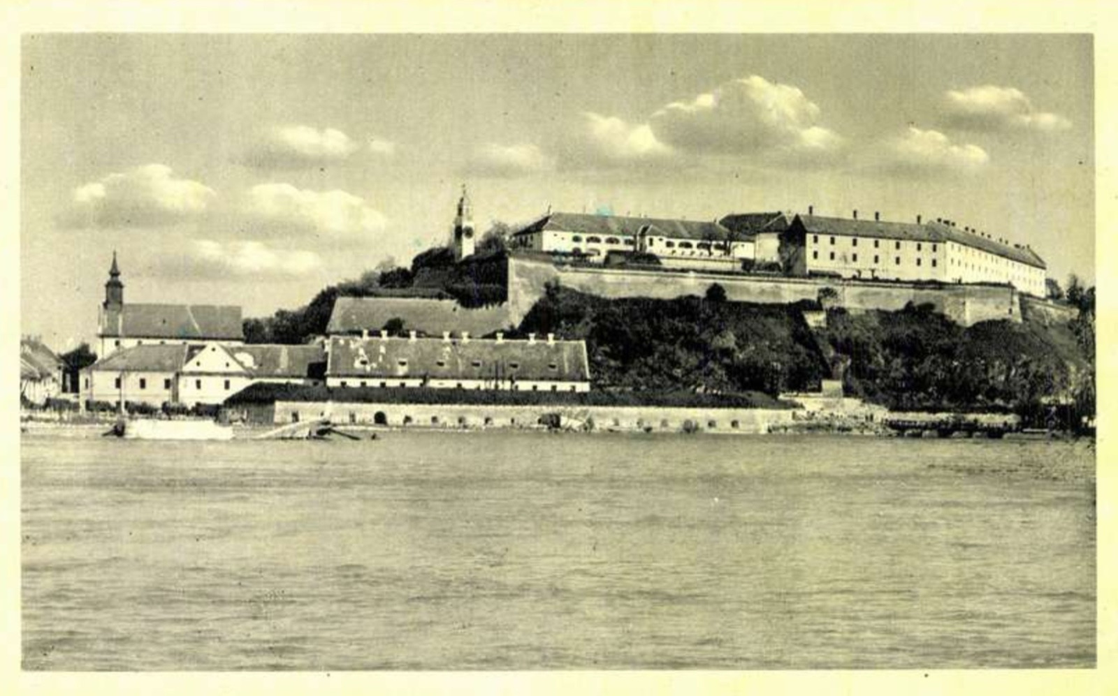 Петроварадинска тврђава и црква преко Дунава, 1896–1918