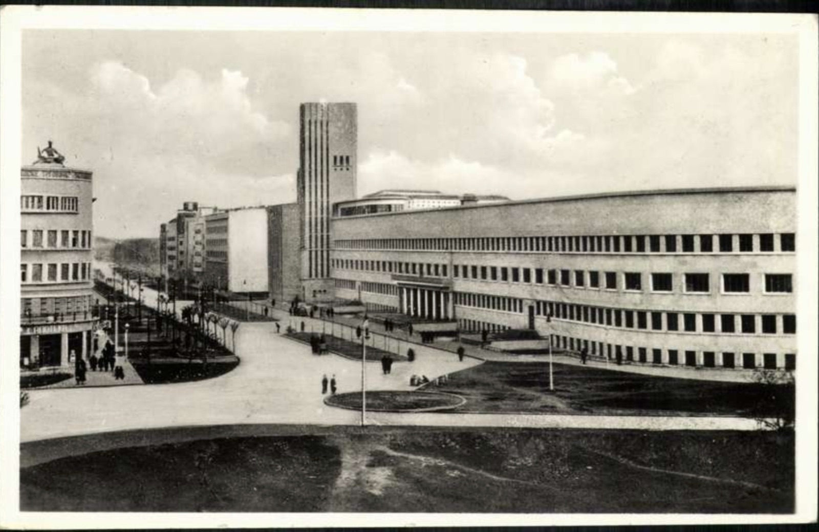 The Administrative Palace down a tree-lined avenue, Banovina Palace, Novi Sad, 1919–1941