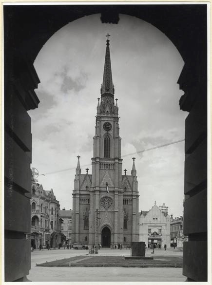 The Name of Mary Church Seen Through an Arcade, Novi Sad, 1941