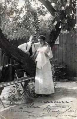 A Couple in a Garden, Novi Sad, 1912