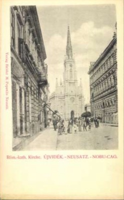 A group in the street before the Roman Catholic church, Name of Mary Church, Novi Sad, 1896–1918