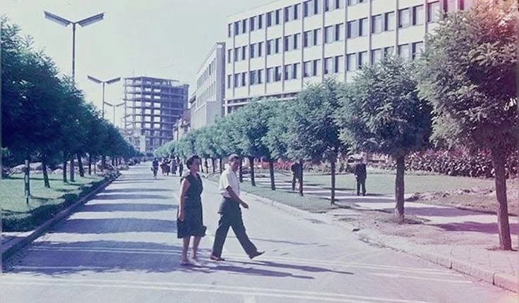 Zarka Zrenjanina Street with the Workers' University going up, Novi Sad, 1963