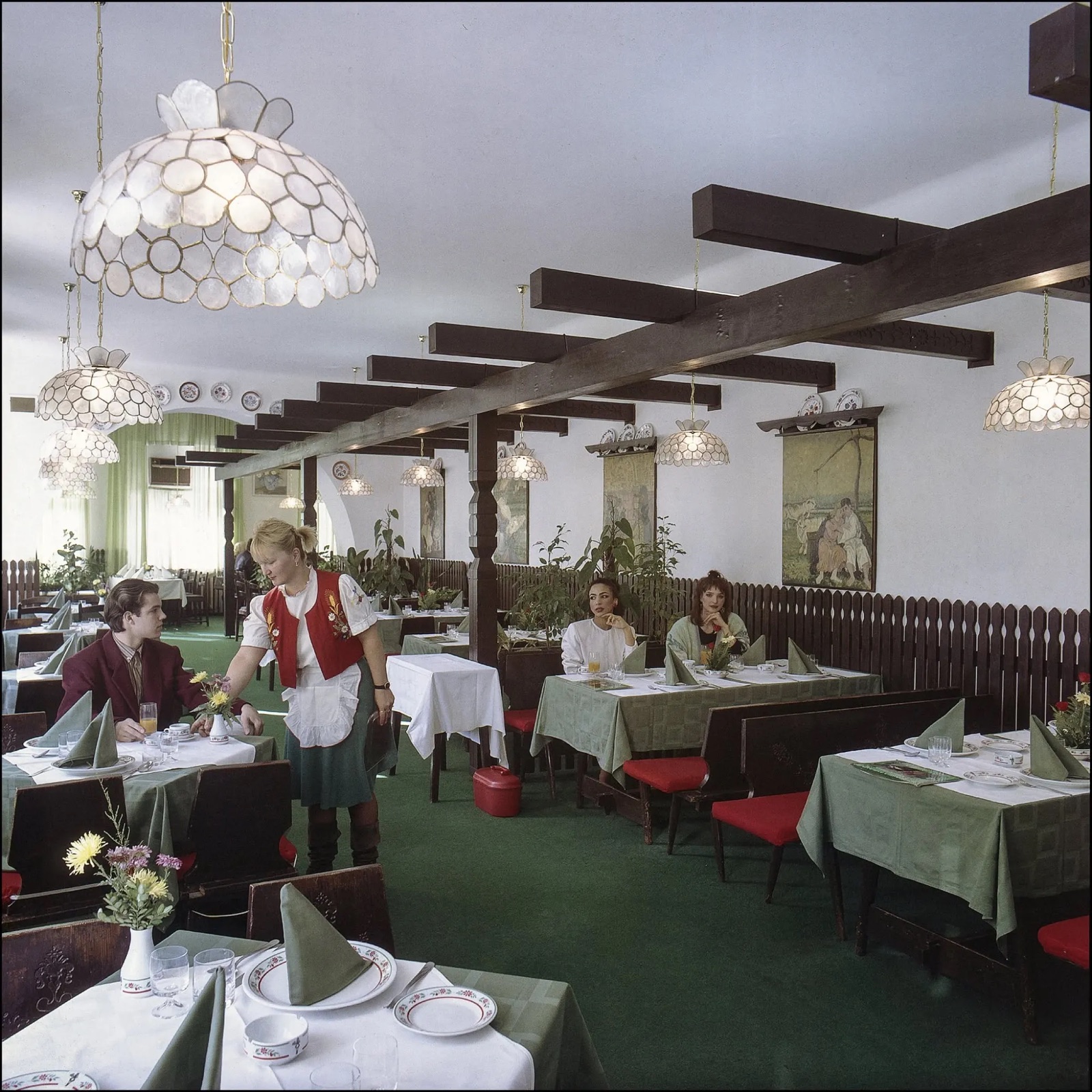 The dining room of the Piros Csizma restaurant, Hotel Orijent, Novi Sad, about 1985–1989