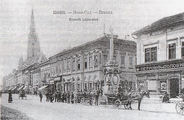 Carriages waiting by the column, Zmaj Jovina Street, Novi Sad, 1900–1918