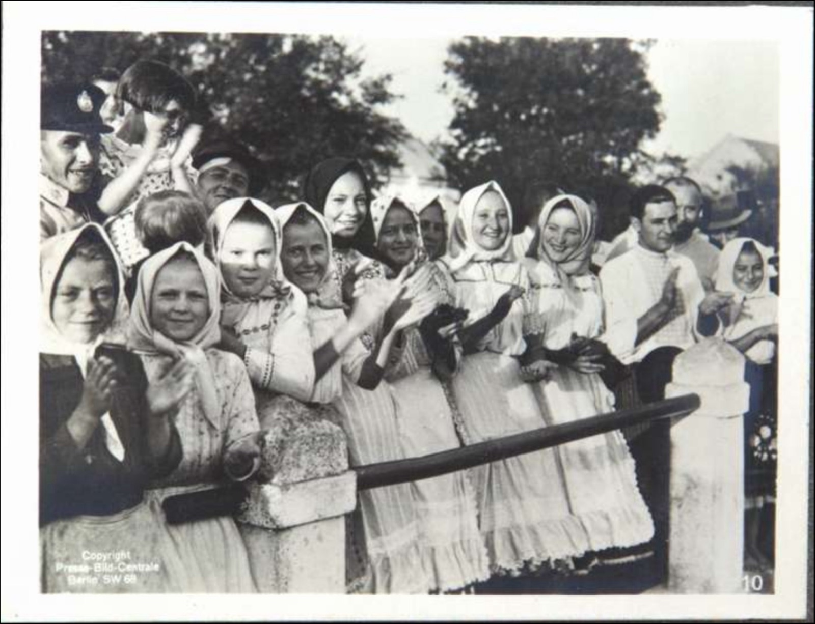 Banat Swabian Girls, Novi Sad, 1936