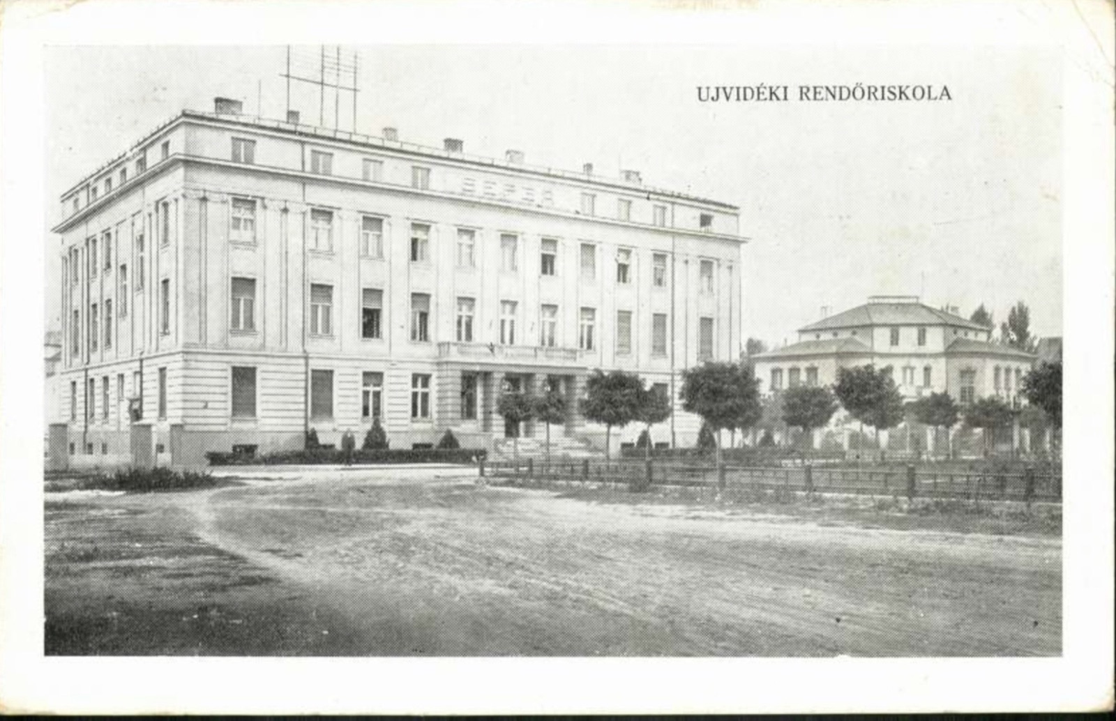 Бивша Берза, коришћена као полицијска школа, Трг галерија, Нови Сад, 1941–1944