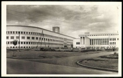 A curved modern building under finishing work, Novi Sad, Banovina Palace, 1941–1945