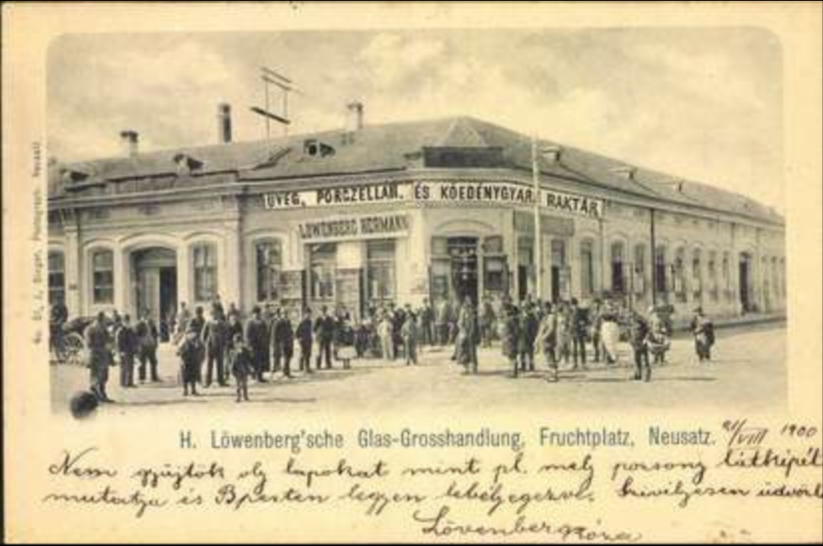 Crowd outside Hermann Löwenberg's glass warehouse, Wheat Square, Novi Sad, by August 1900