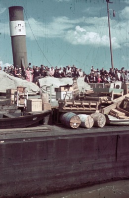 A crowd aboard an M.F.T.R. steamer at the Novi Sad harbour, 1941