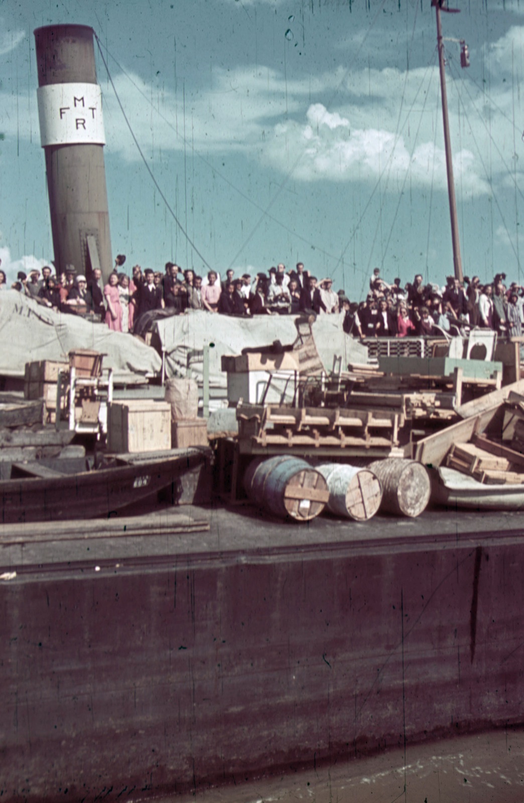 A crowd aboard an M.F.T.R. steamer at the Novi Sad harbour, 1941